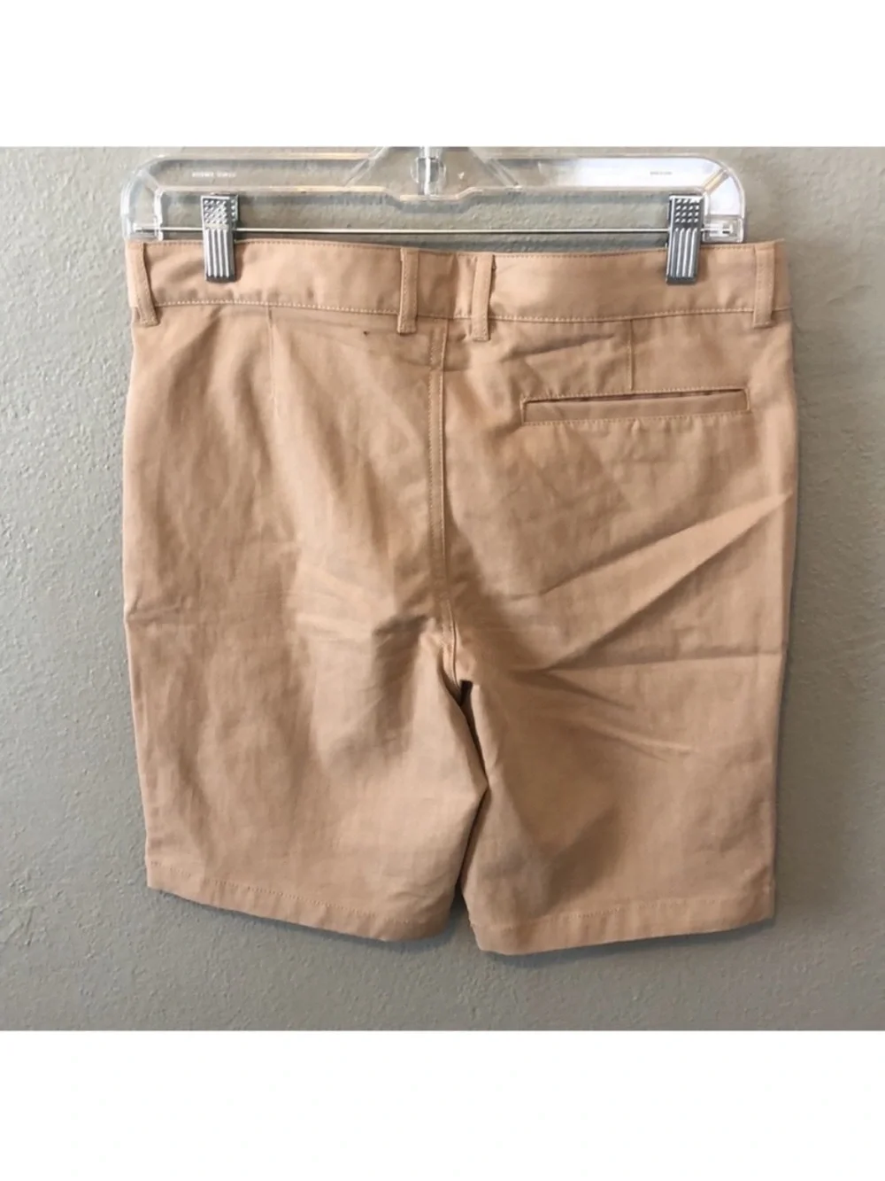 NWT Old Navy Tan Quick Dry Uniform Tech Chino Shorts Size 12 Plus